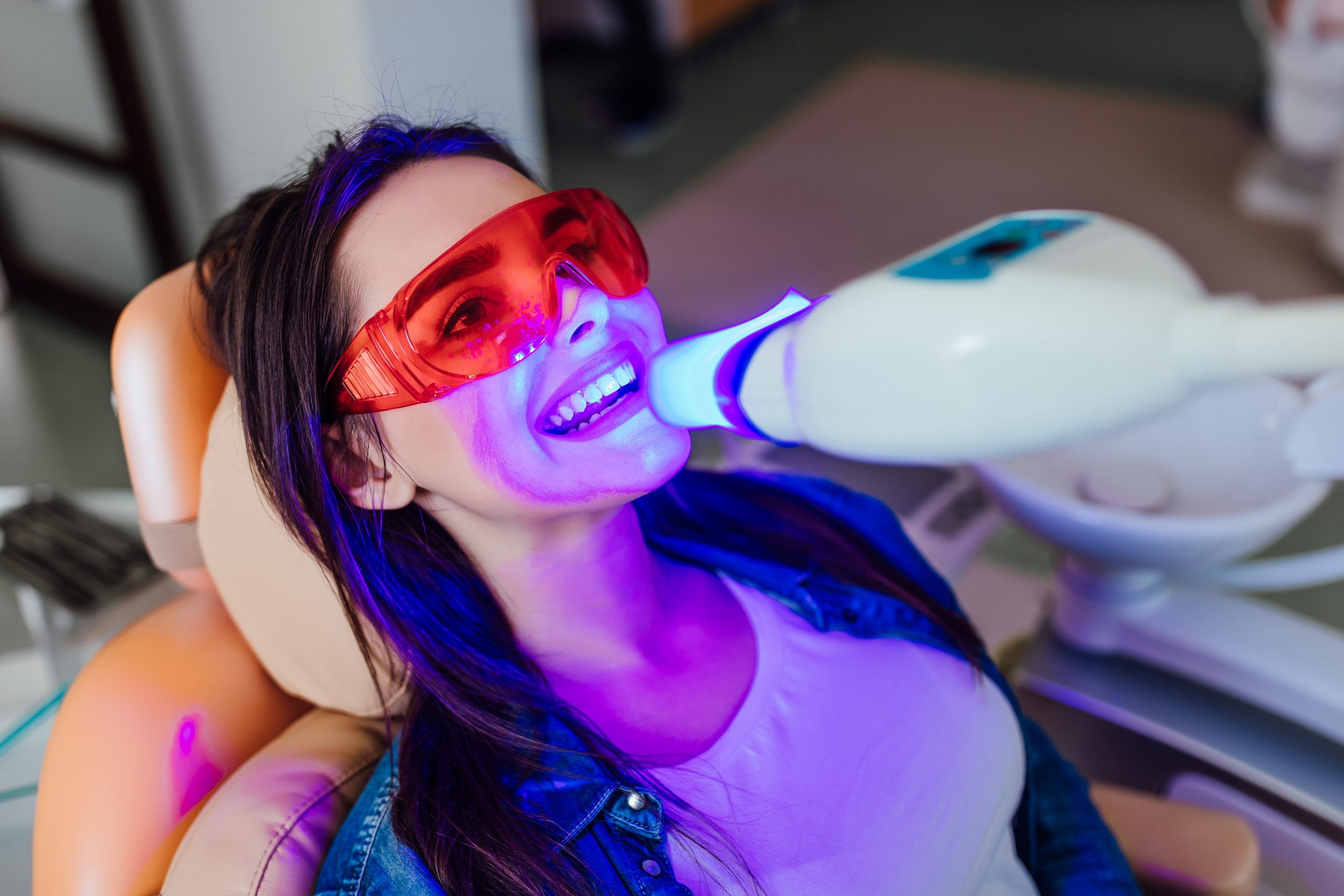 10 Reasons to Get Your Teeth Professionally Whitened