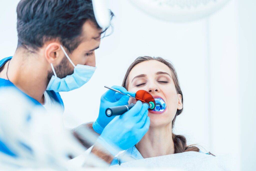 How Can I Find a Reputable Restorative Dentist in Encinitas: Your Guide to Smile Restoration