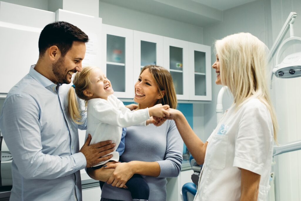 Reasons to Visit a Family Dentist